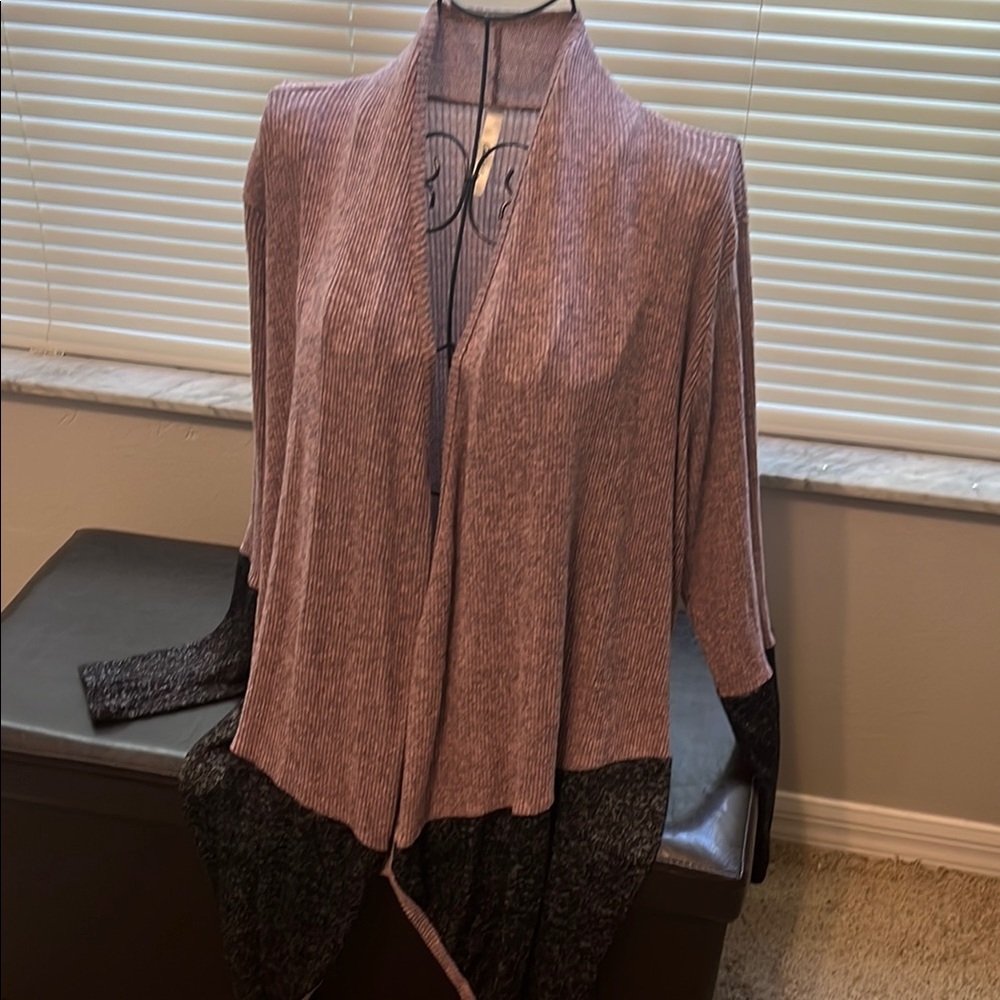 Elegant Women's Pink and Black Sweater